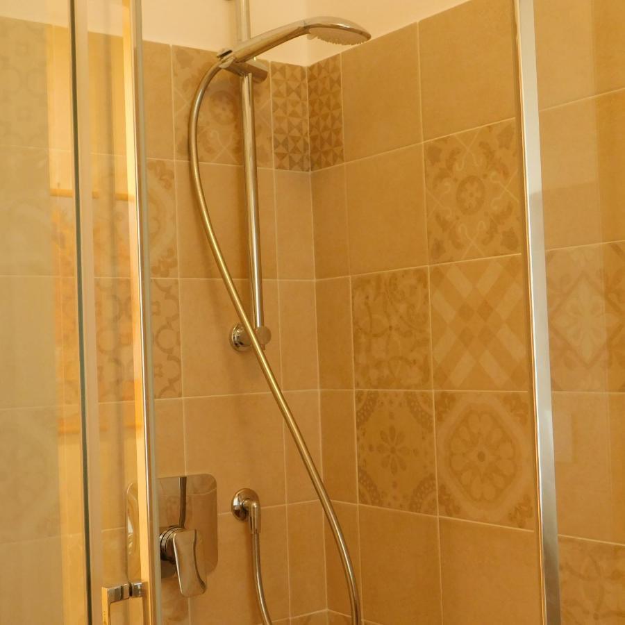 Michy'S House Apartment Sestri Levante Bagian luar foto